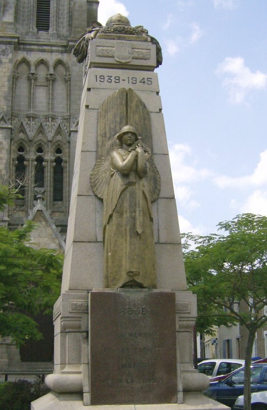 reze_monument2