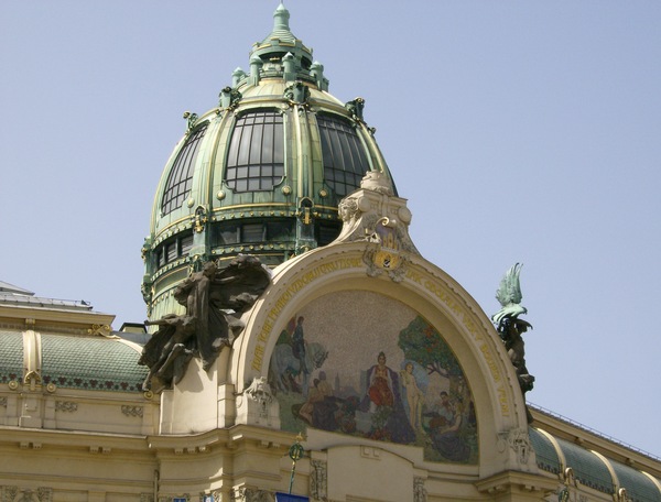 prague_mucha